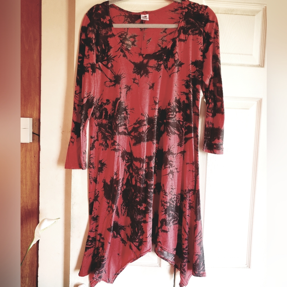 Magdalena Red/Black Tunic M